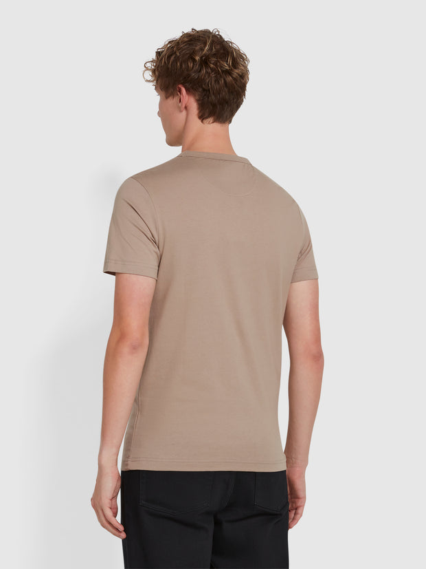 Ellis T-Shirt In Smoky Brown