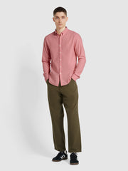 Brewer Slim Fit Organic Cotton Oxford Shirt In Carnation Pink