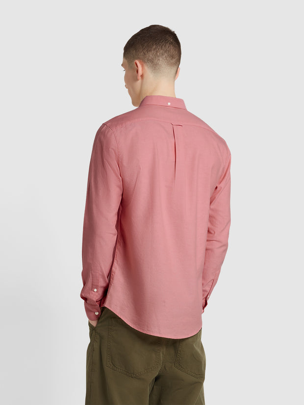 Brewer Slim Fit Organic Cotton Oxford Shirt In Carnation Pink